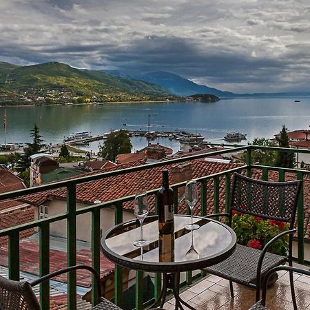 Ines Apartments Охрид Екстер'єр фото