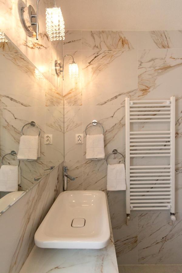 Ines Apartments Охрид Екстер'єр фото